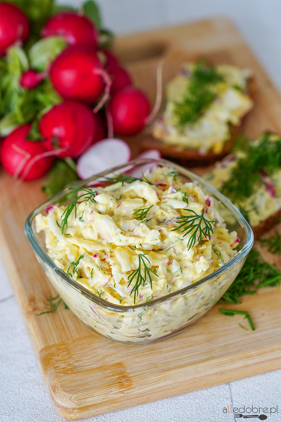 Pasta jajeczna z rzodkiewką