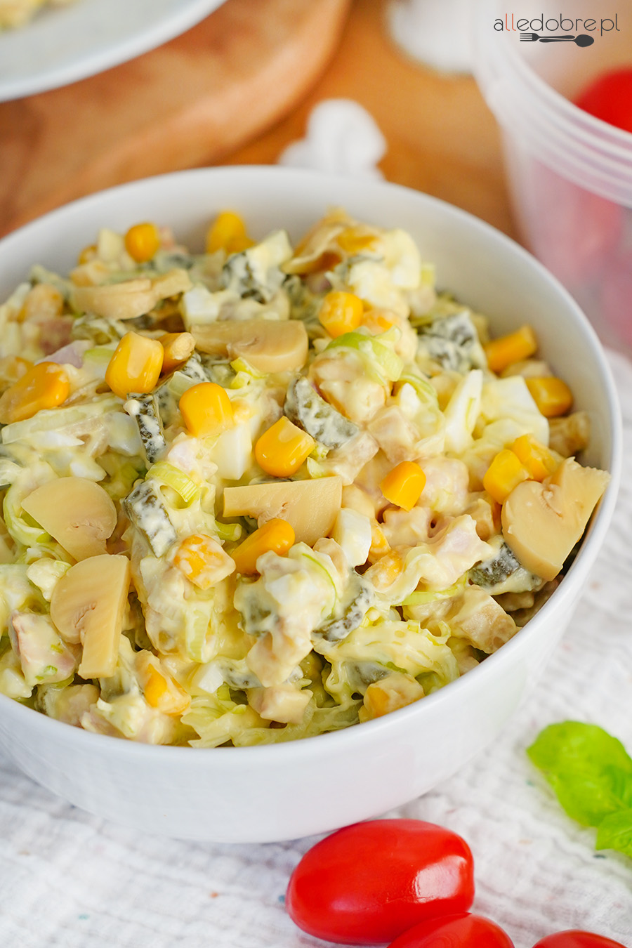 Sałatka z szynką i pieczarkami marynowanymi