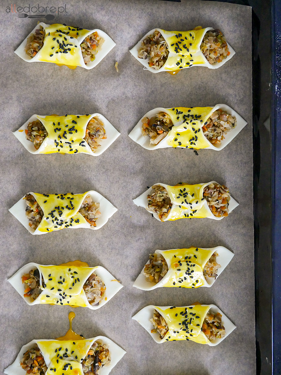 Domowe kapuśniaczki z ciasta francuskiego