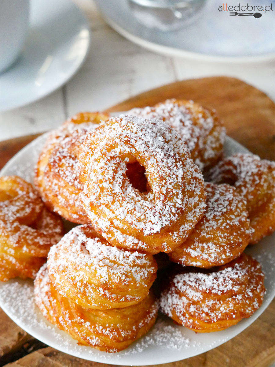 Przepis na gniazdka (pączki hiszpańskie)