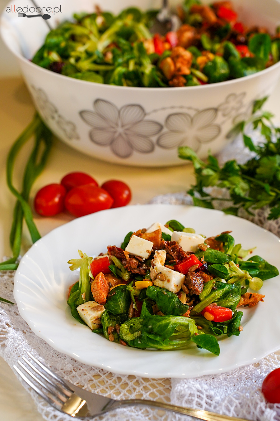 Sałatka z kurczakiem i roszponką przepis